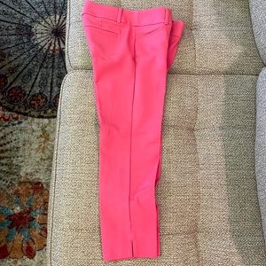 Loft The Riviera Crop pant in coral/poppy/pink color 00P Like New